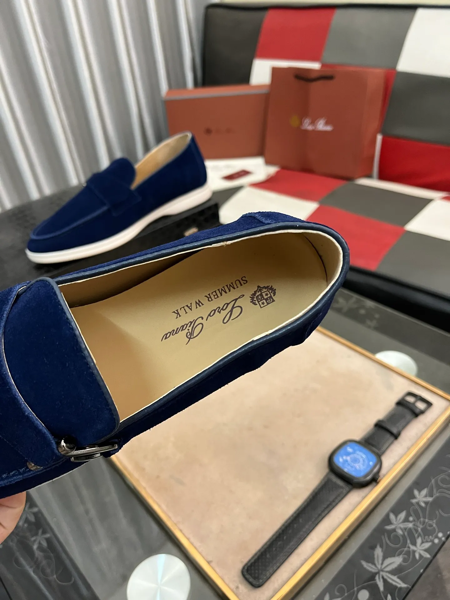 Men's Men's Shoes💰420⌚️⌚️【Loro Piana】LP couple's casual sneakers. Simple and fashionable, the upper is made of cow suede and leather. Sheepskin feet. Custom rubber sole. Size: Female 35-42 (35, 41, 42, 43 customized are non-refundable) Male 38-46 (45, 46 customized)